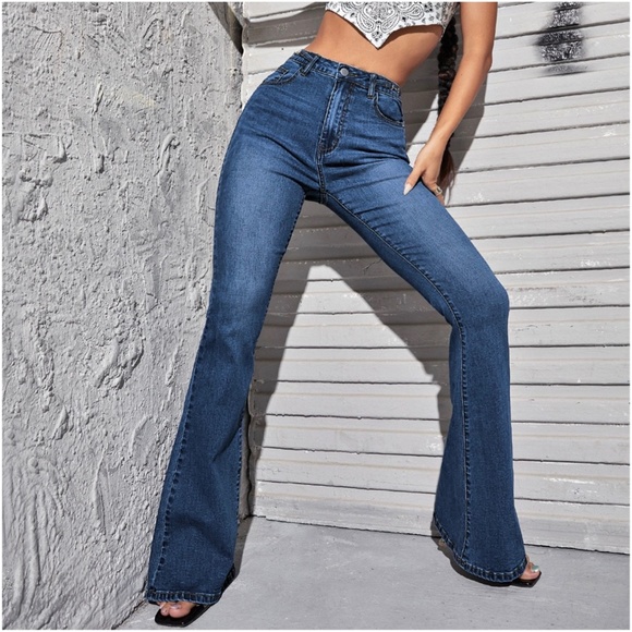 Dark Wash Flare Leg Blue Denim Wide leg Jeans - Picture 3 of 5